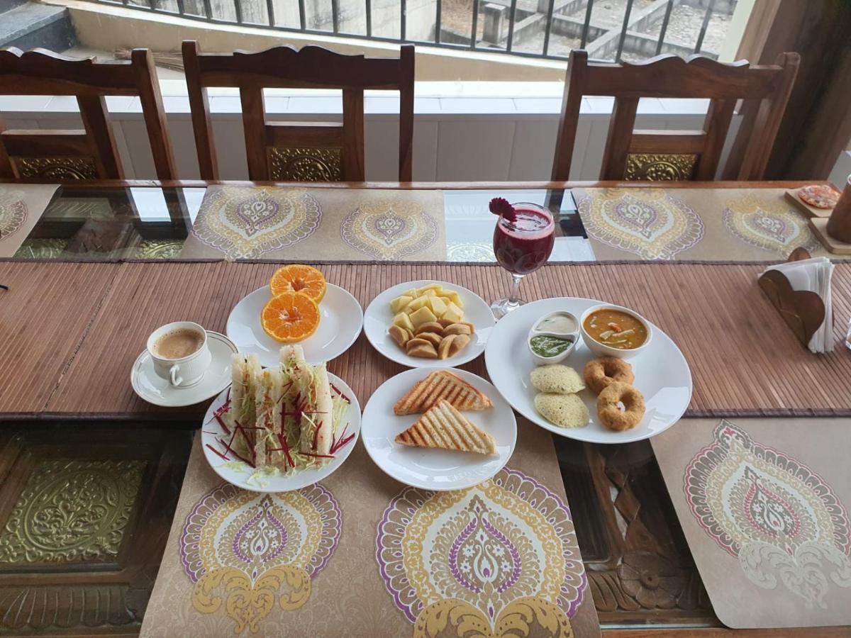 Yogved Hospitality & Resort Rishīkesh Esterno foto