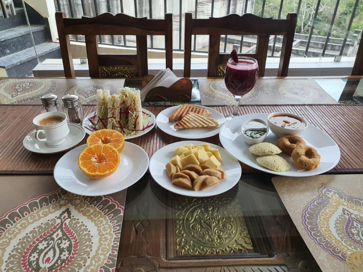 Yogved Hospitality & Resort Rishīkesh Esterno foto