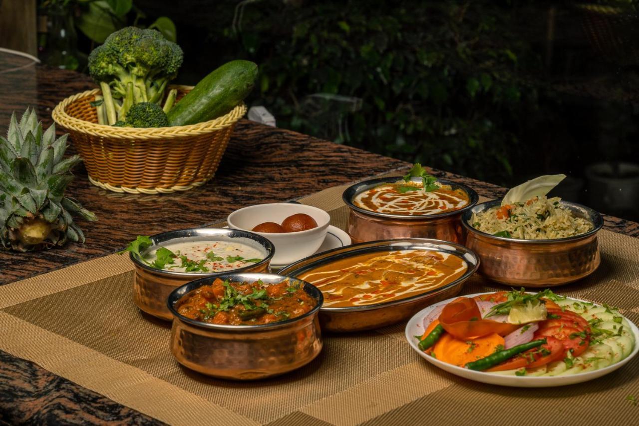 Yogved Hospitality & Resort Rishīkesh Esterno foto