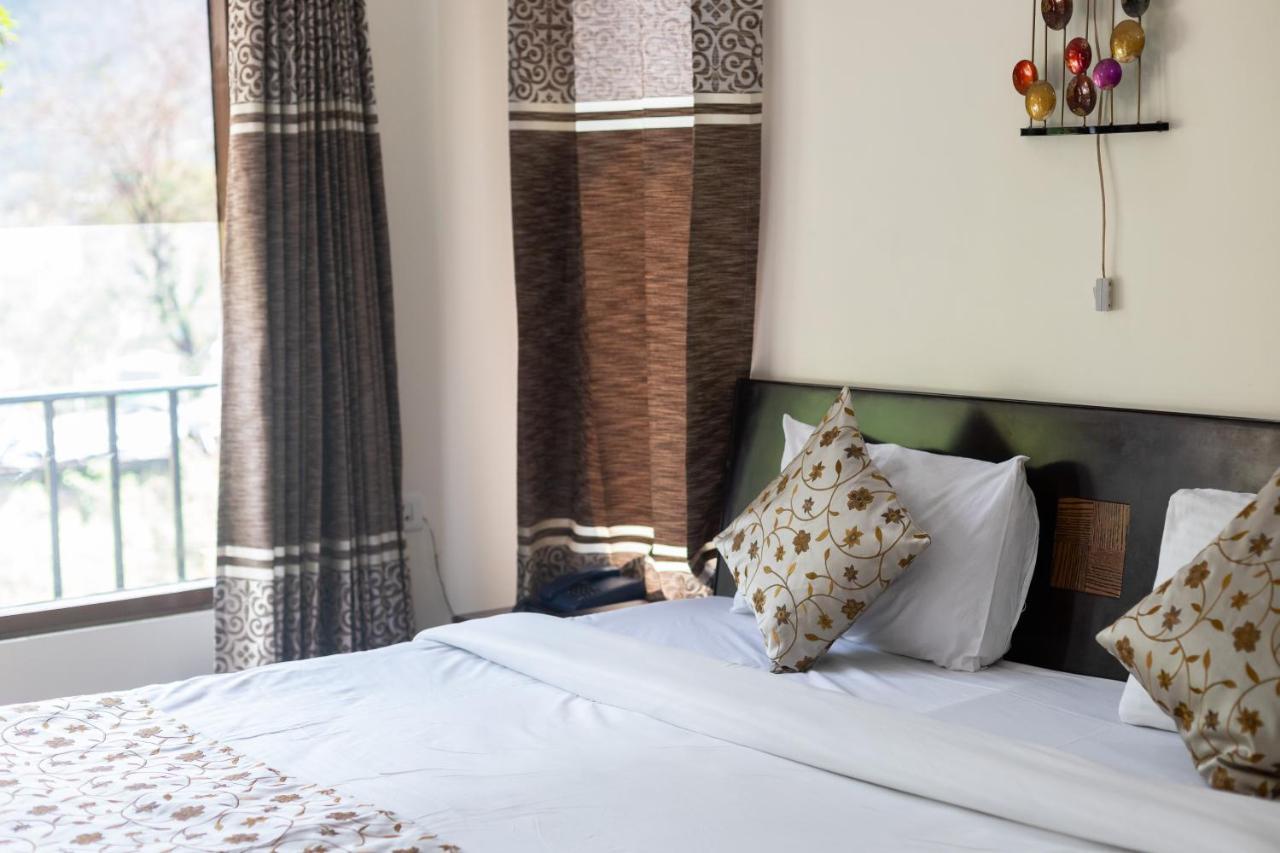 Yogved Hospitality & Resort Rishīkesh Esterno foto