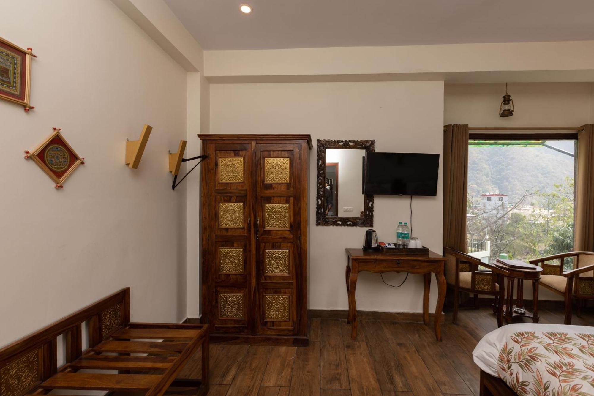 Yogved Hospitality & Resort Rishīkesh Esterno foto