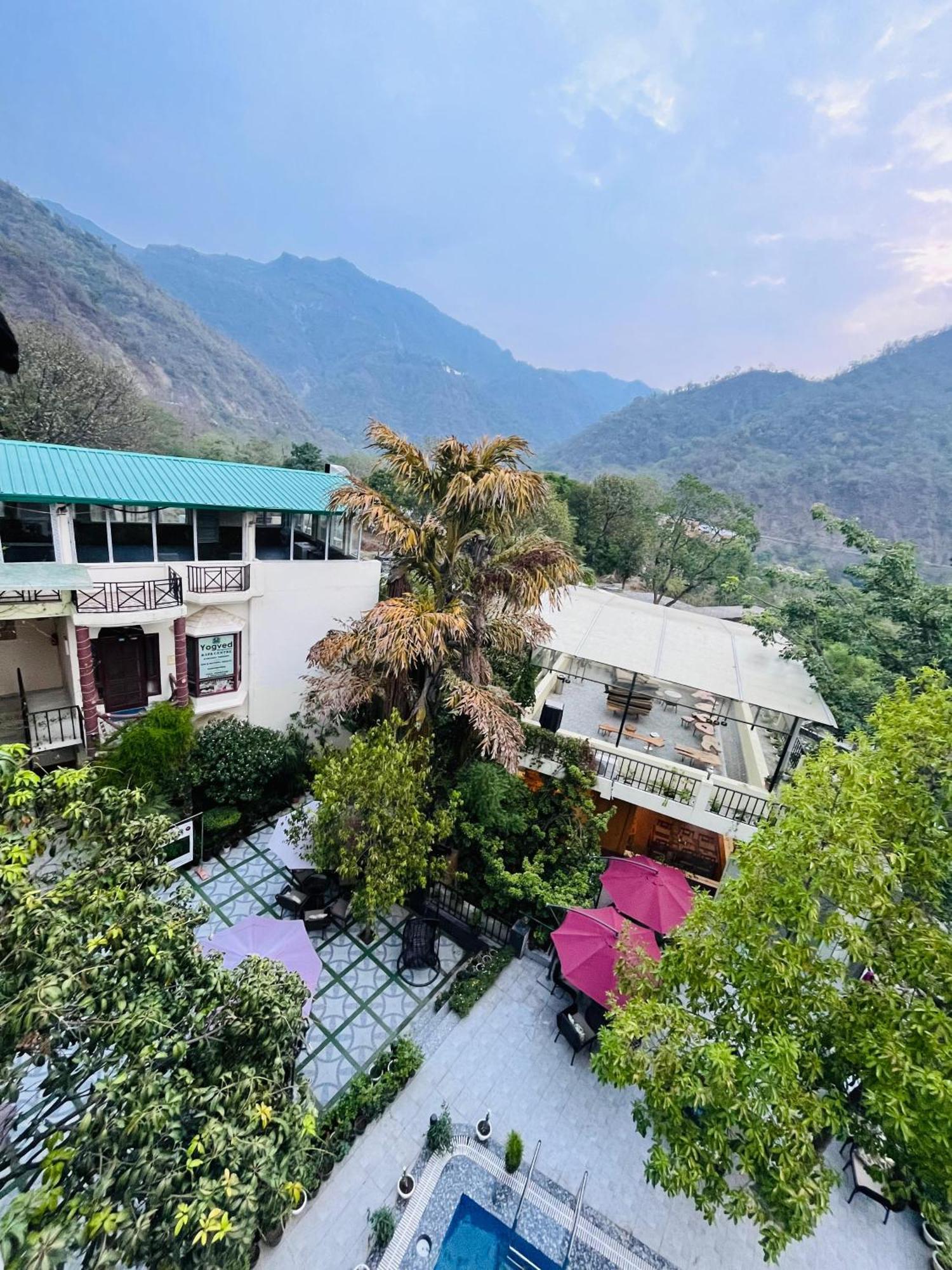 Yogved Hospitality & Resort Rishīkesh Esterno foto