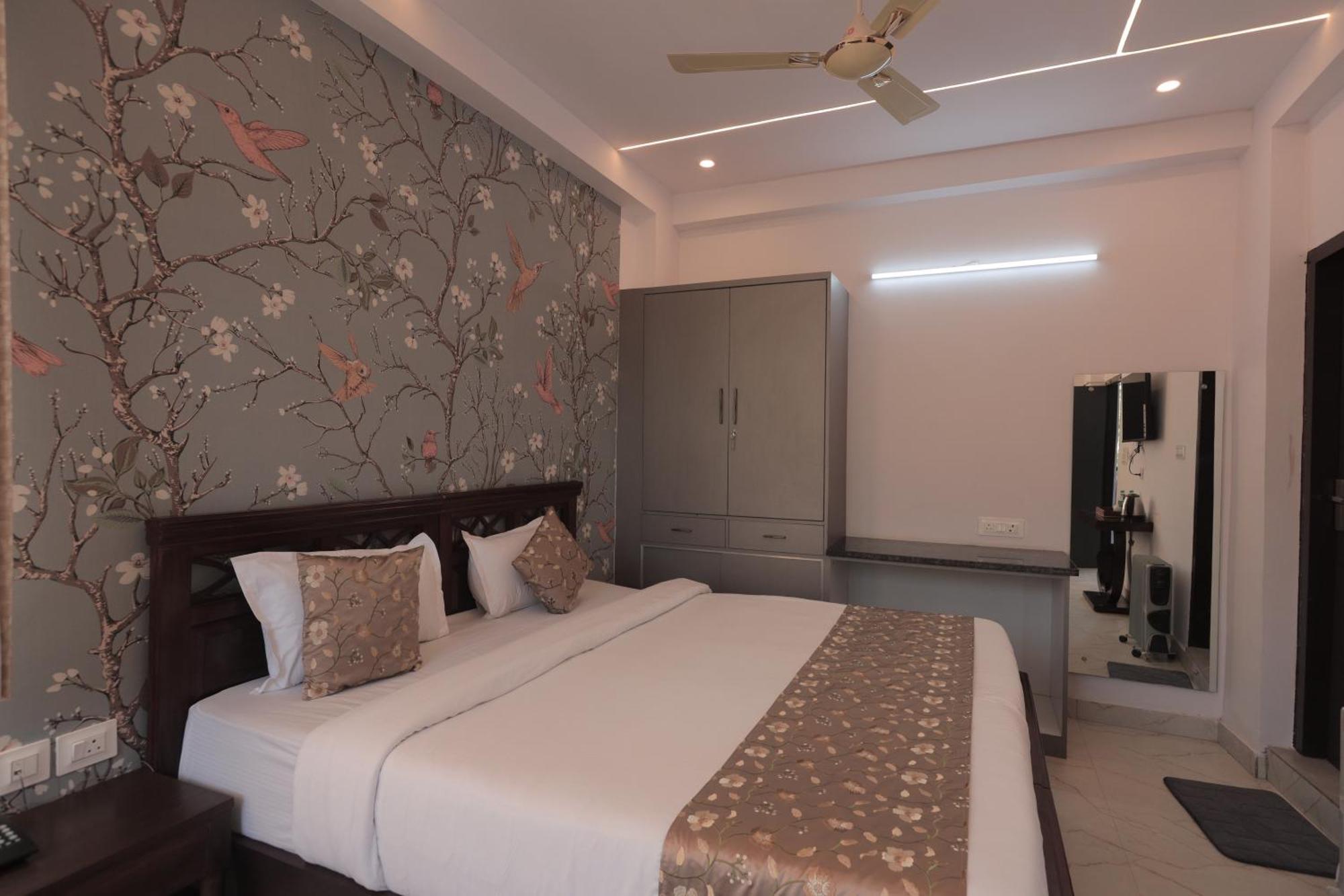 Yogved Hospitality & Resort Rishīkesh Esterno foto