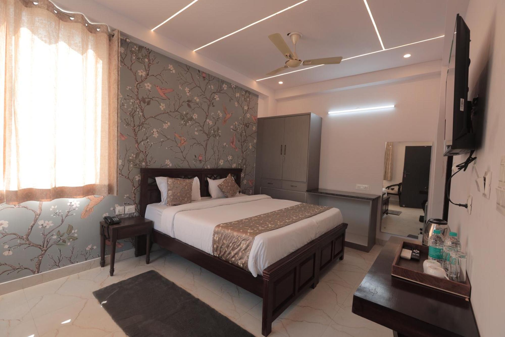 Yogved Hospitality & Resort Rishīkesh Esterno foto