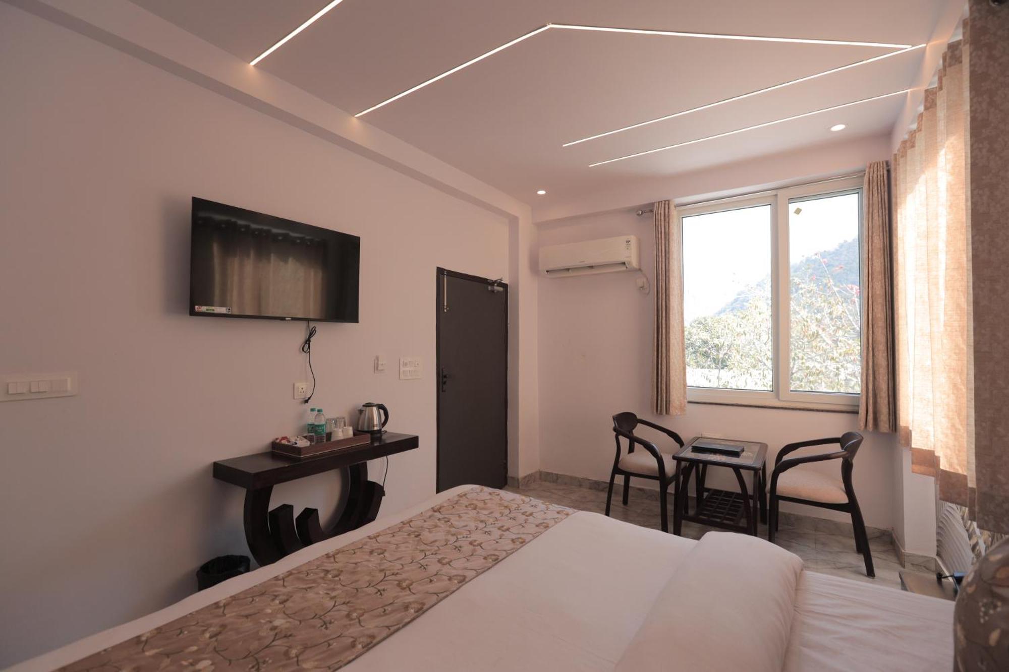 Yogved Hospitality & Resort Rishīkesh Esterno foto